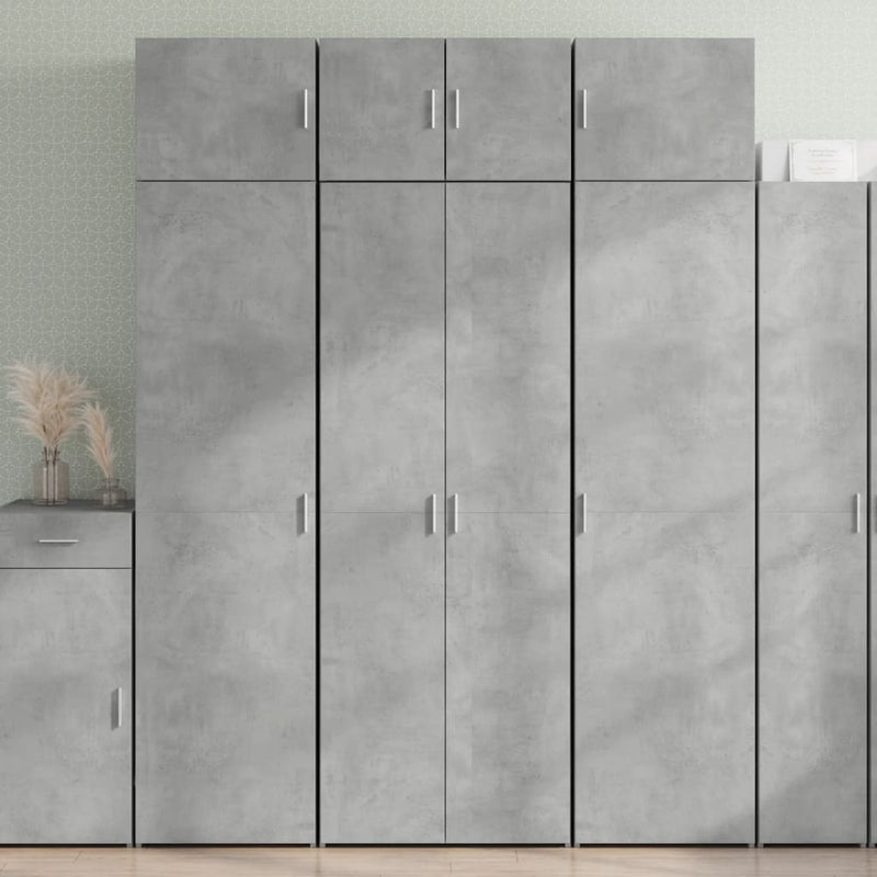 Highboard betonggrå 70x42,5x185 cm konstruert tre