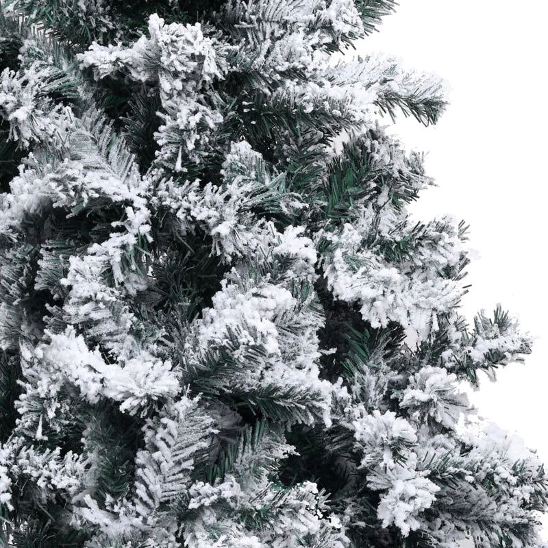 Slankt kunstig juletre med LED og kulesett grønn 150 cm PVC